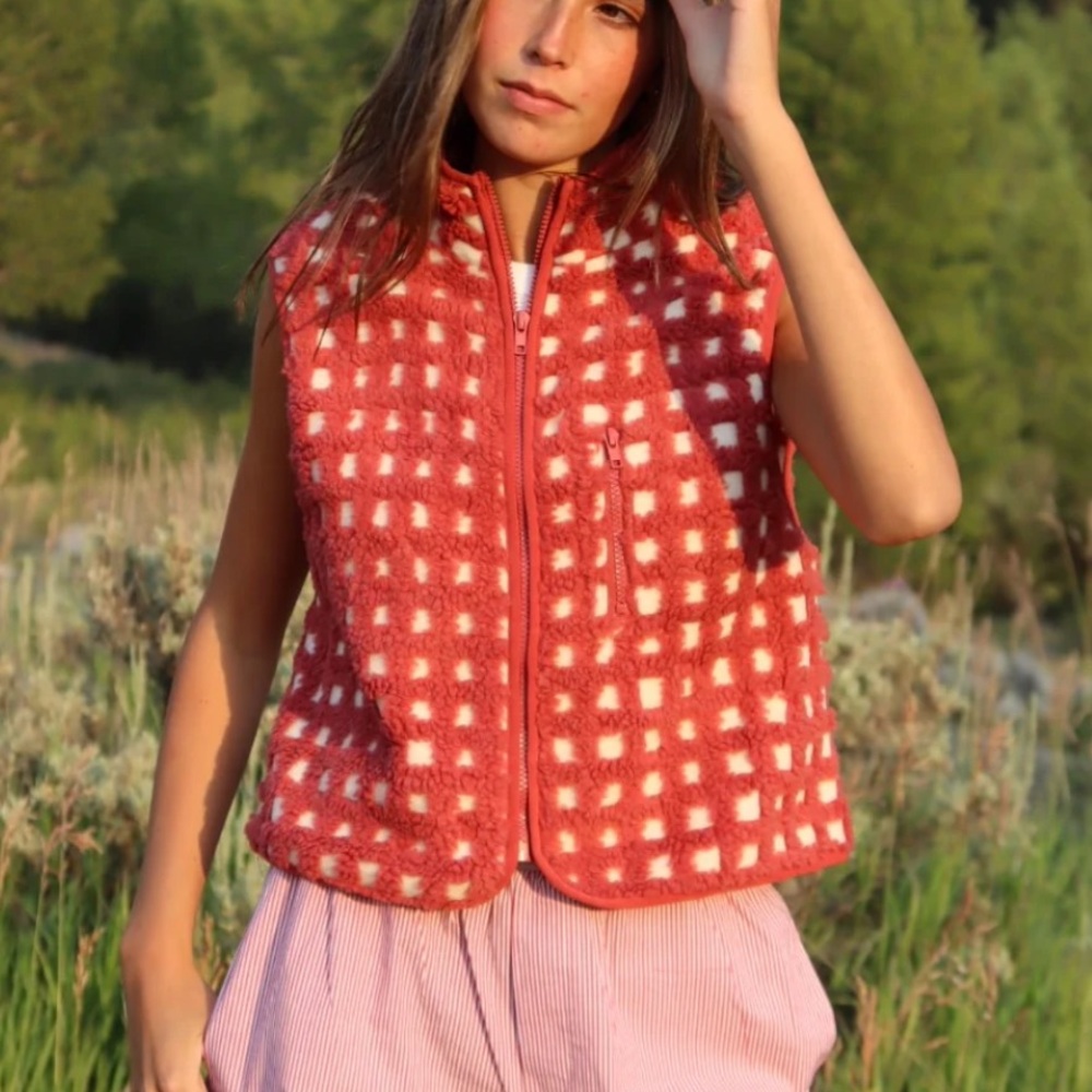 Midnight Lunch Montana Vest